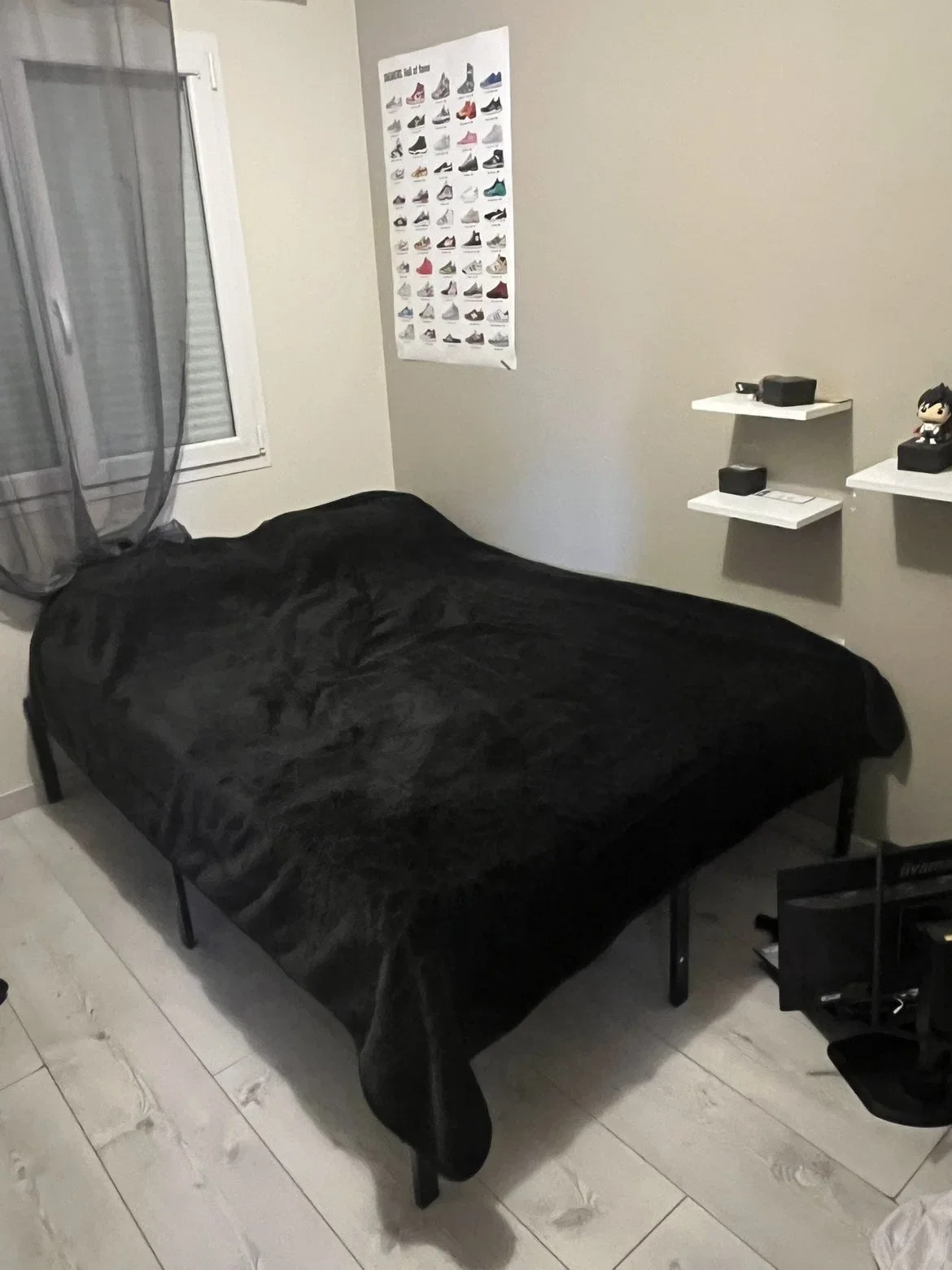 Room Rue Félix Duchasseint in Lezoux