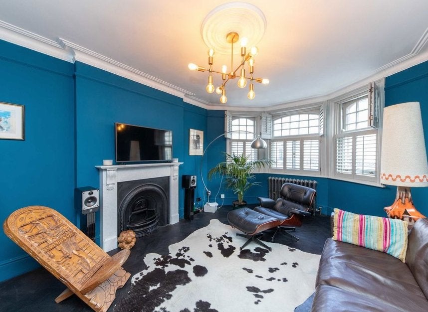 Flat Stanwick Road in Greater London