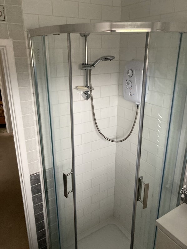 Room Willow Brean in Reigate and Banstead