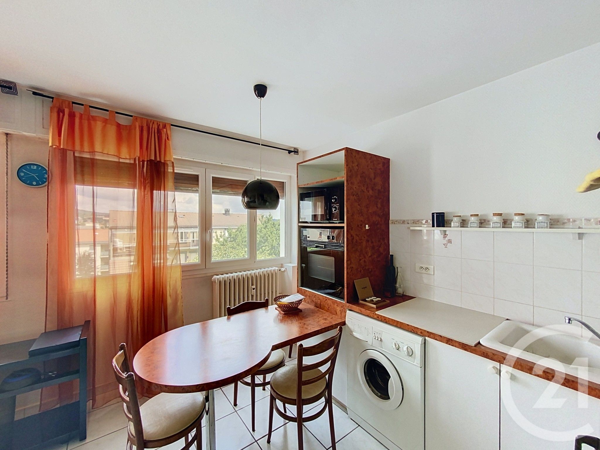 Flat Place Jean Cohendy in Royat