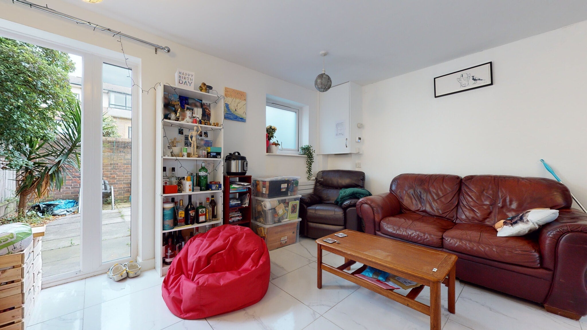 Flat Barnfield Place in Greater London