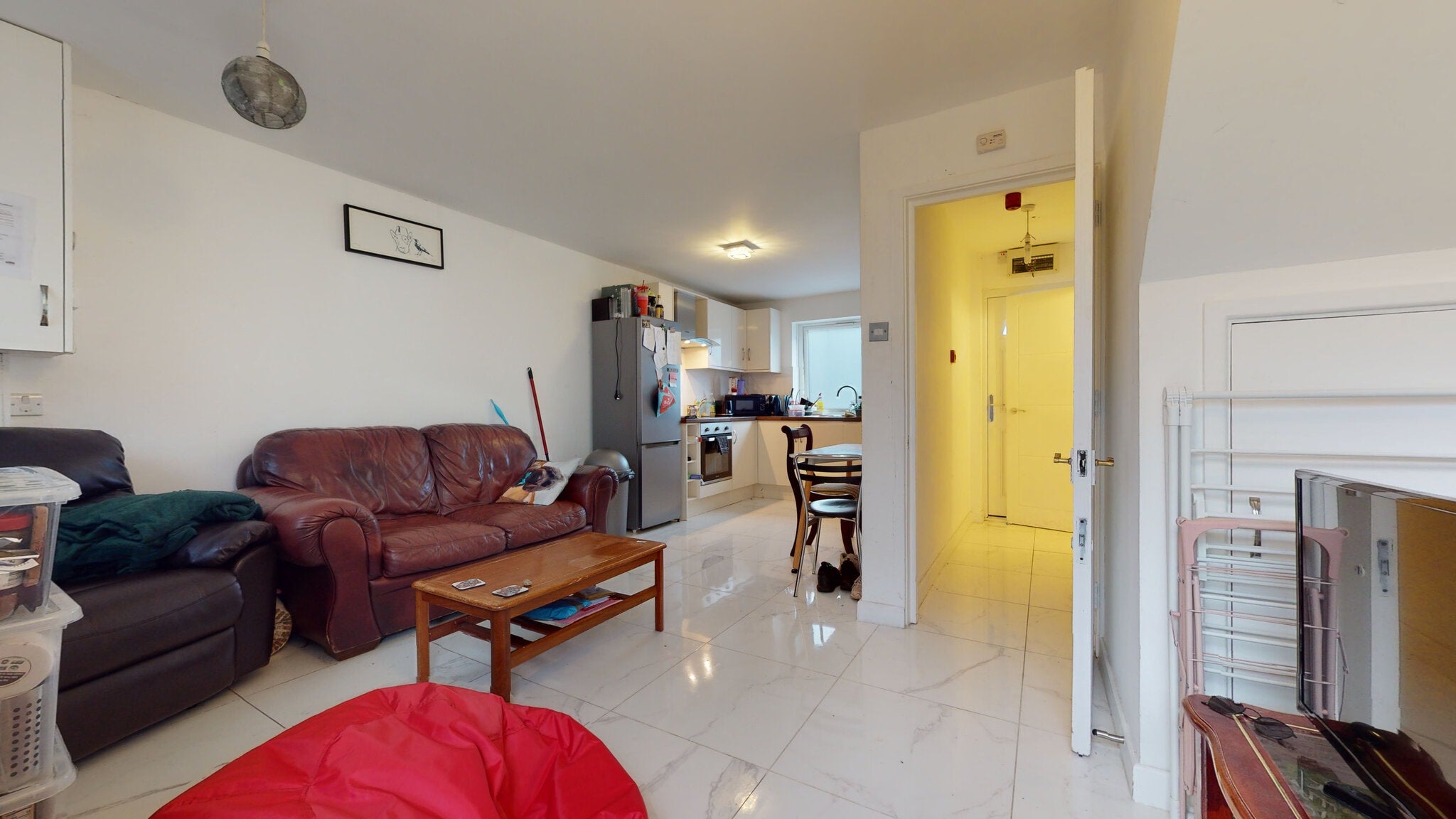 Flat Barnfield Place in Greater London