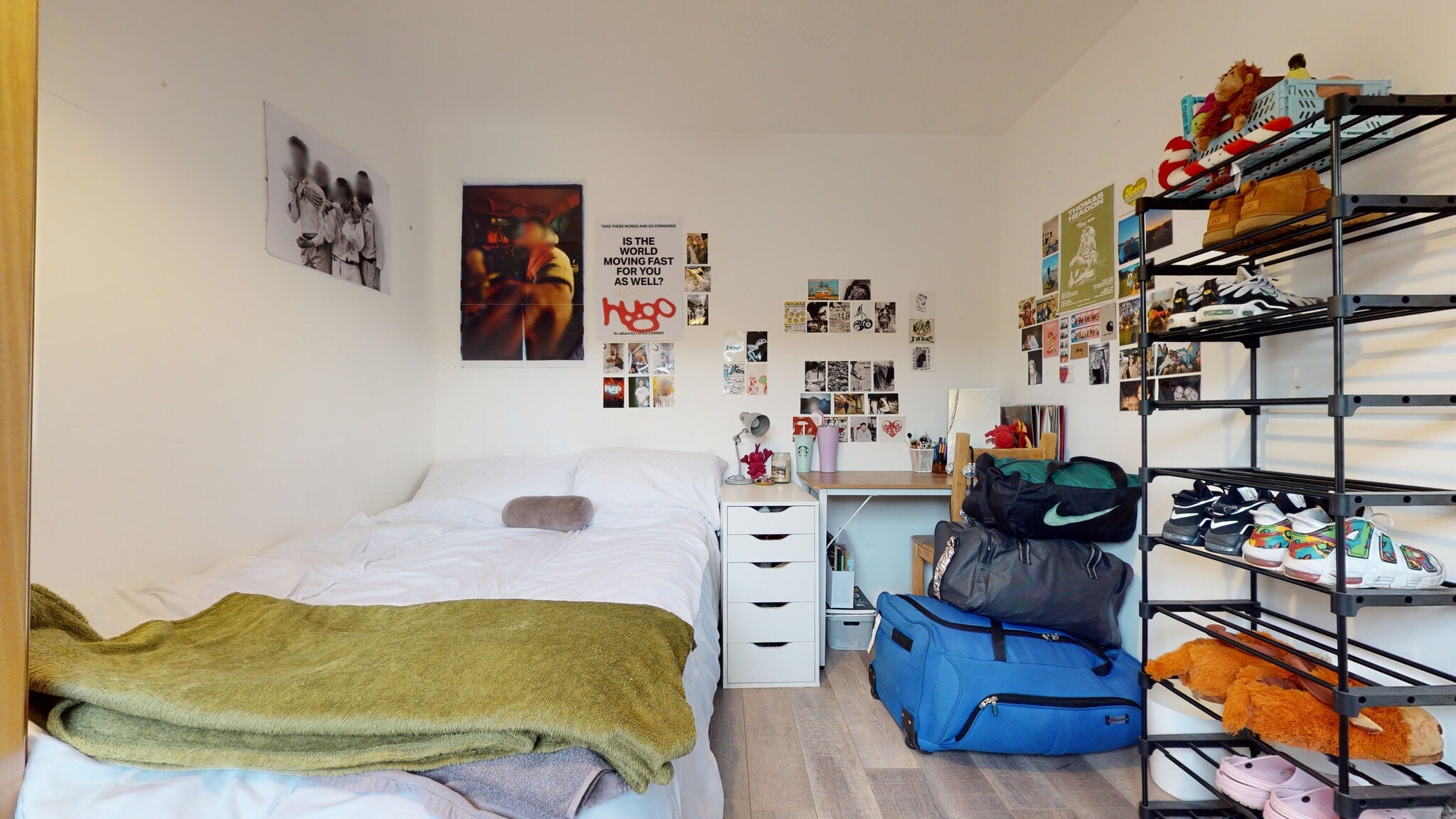 Flat Barnfield Place in Greater London