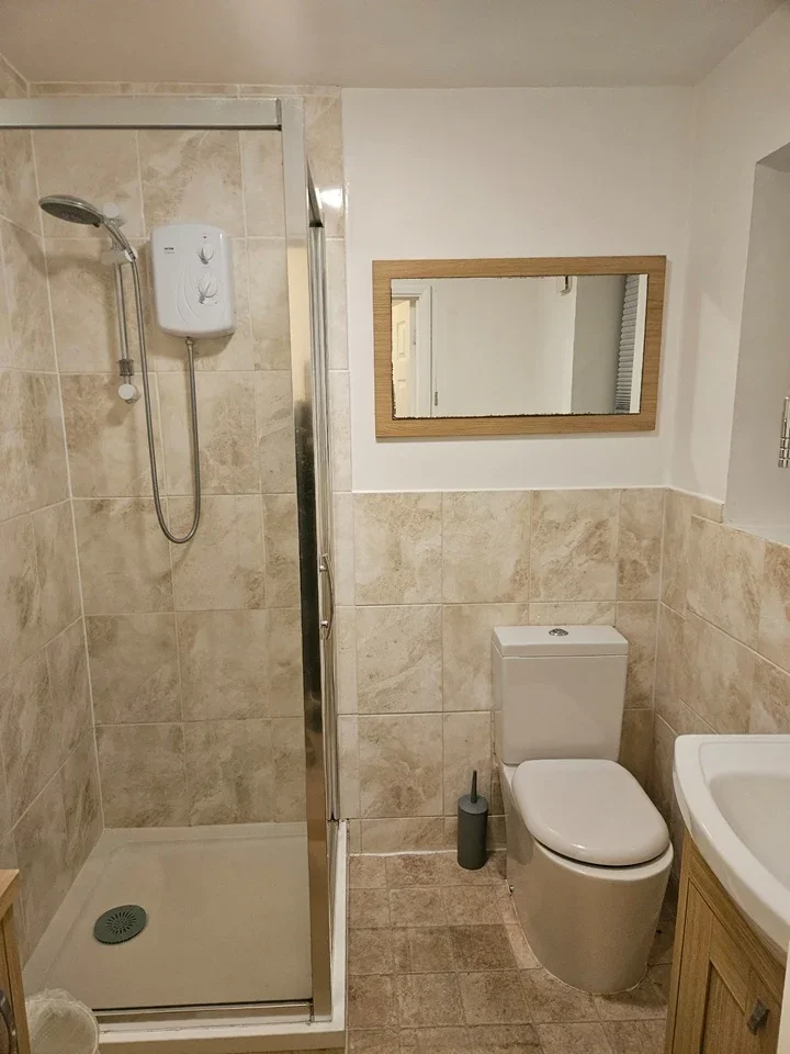 Room Brown Street in Rainham