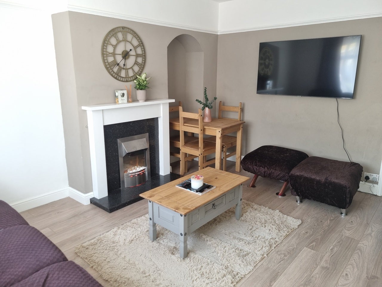 Room Brown Street in Rainham