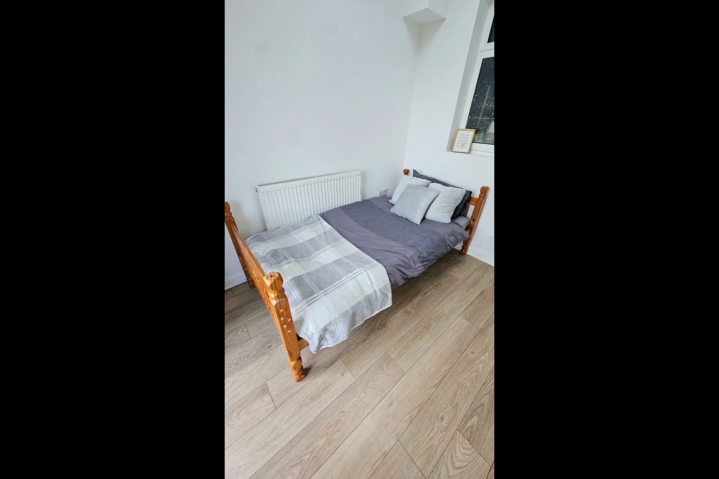 Room Brown Street in Rainham