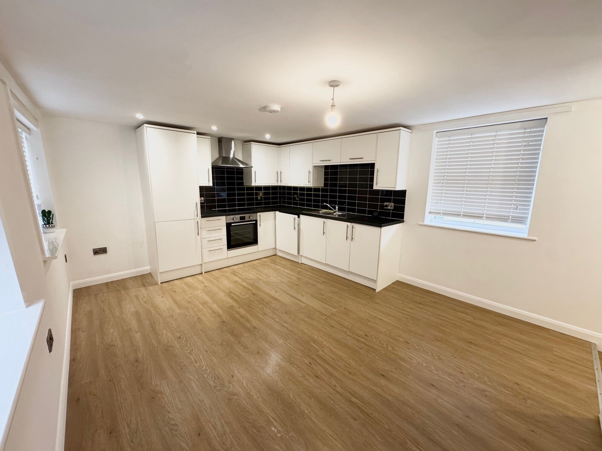 Flat Temple Street in Rugby
