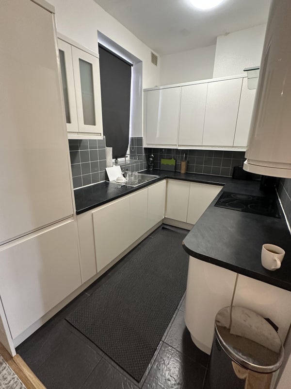 Room Portnall Road in City of Westminster