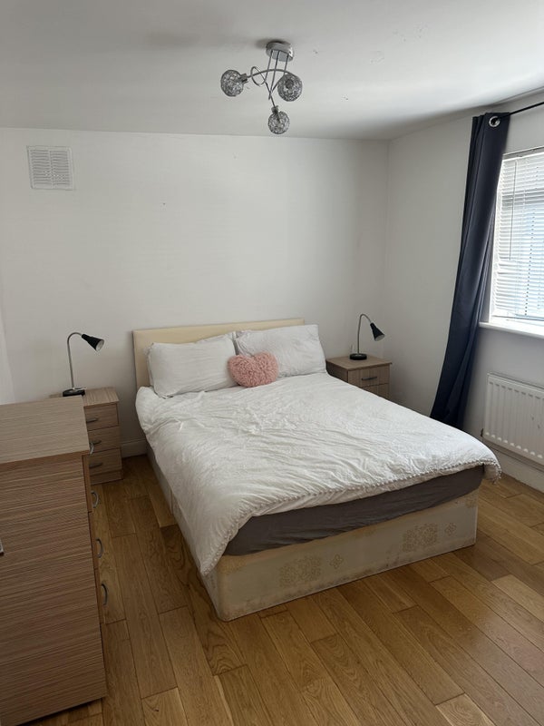 Room Portnall Road in City of Westminster