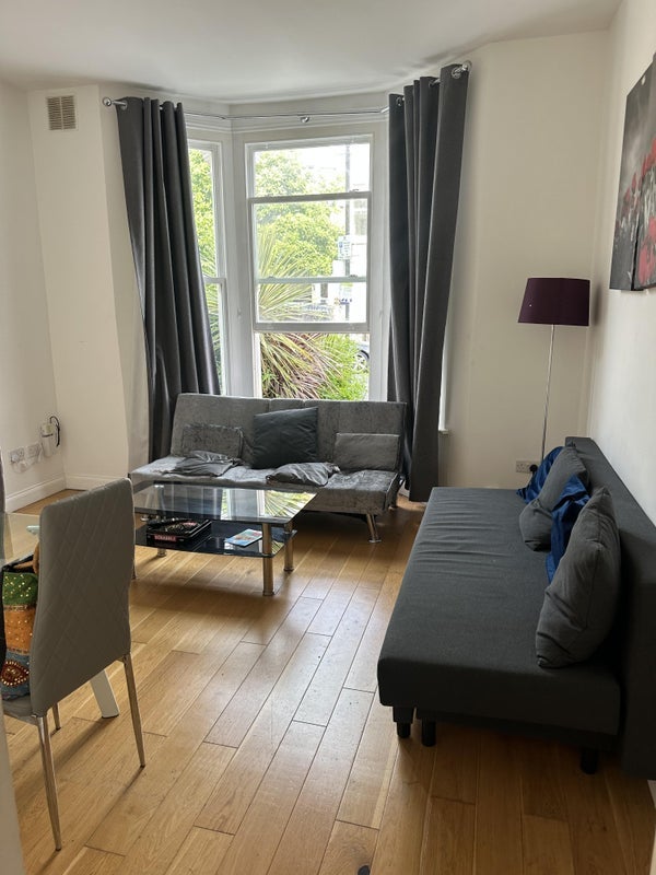 Room Portnall Road in City of Westminster