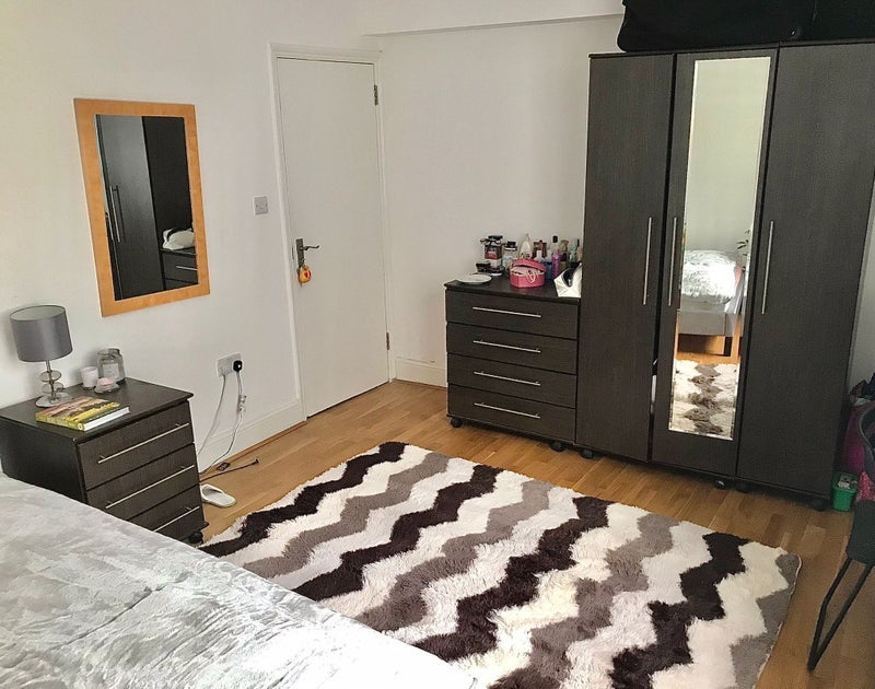 Room Ladbroke Crescent in Greater London