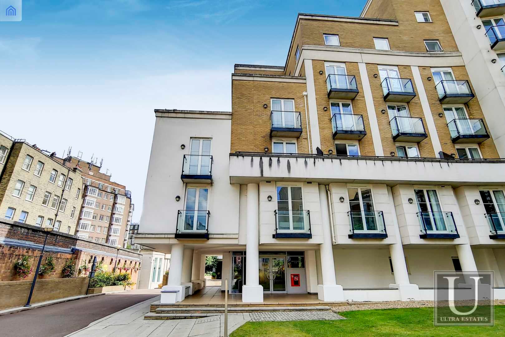 Flat Park Road in City of Westminster