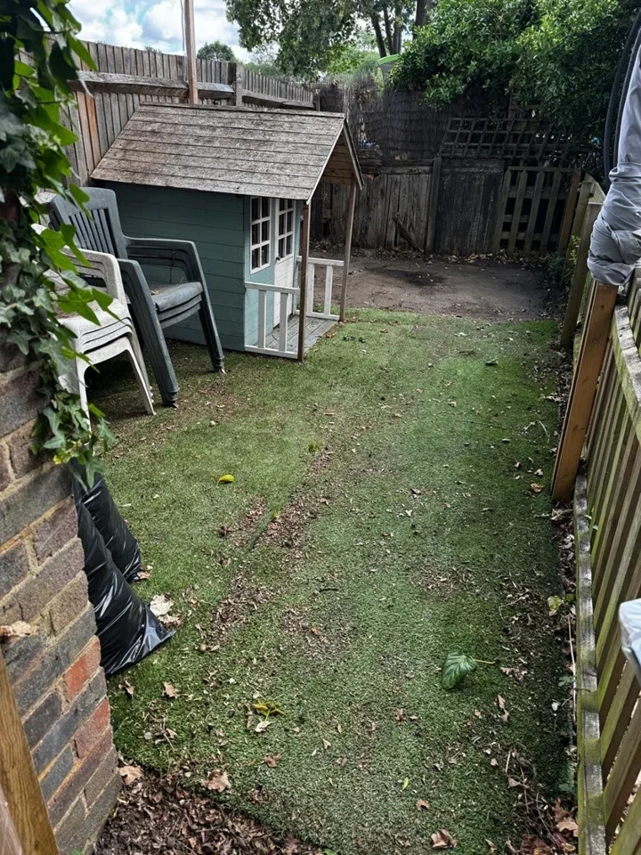 Flat Preston Court in Elmbridge