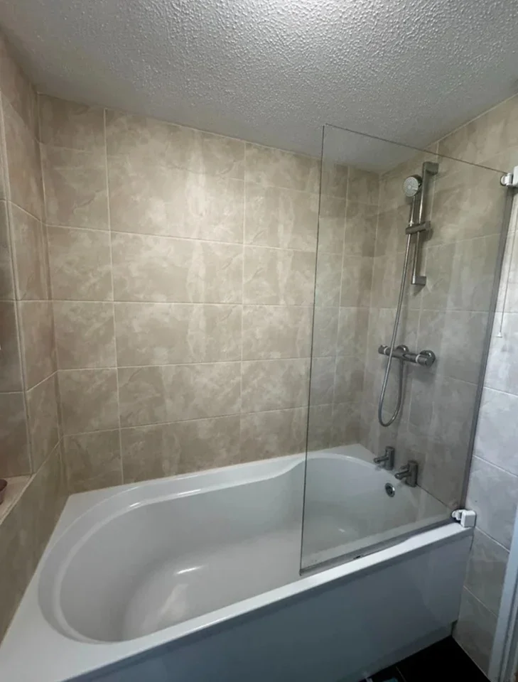 Flat Preston Court in Elmbridge