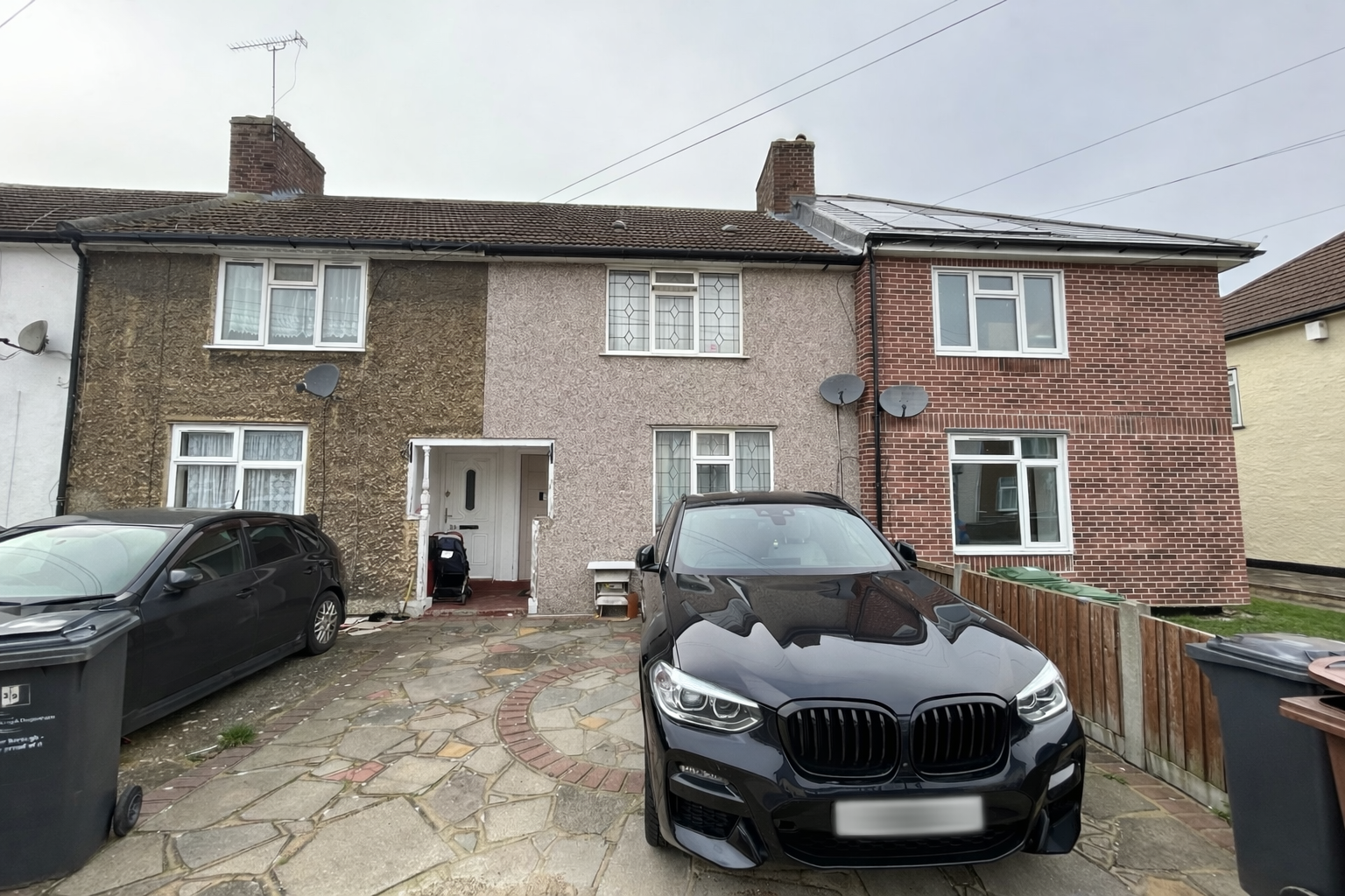 House Harris Road in Greater London