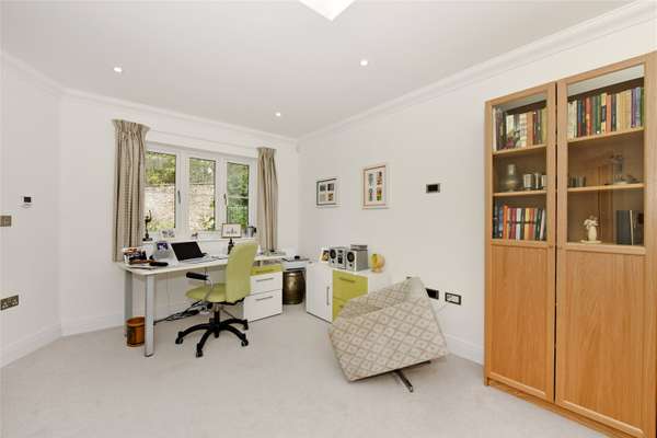 House Hedgerley Lane in Gerrards Cross