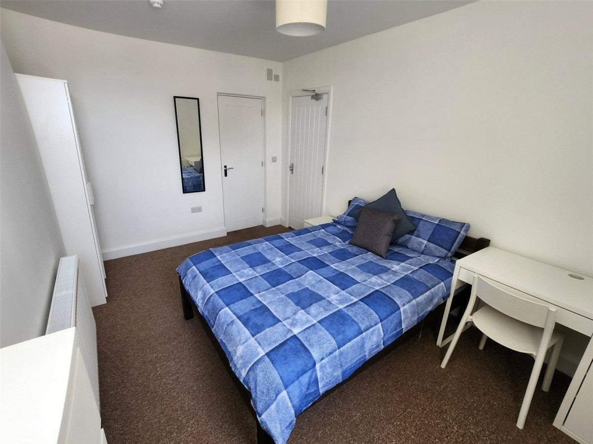 Room Colwick Road in Nottingham