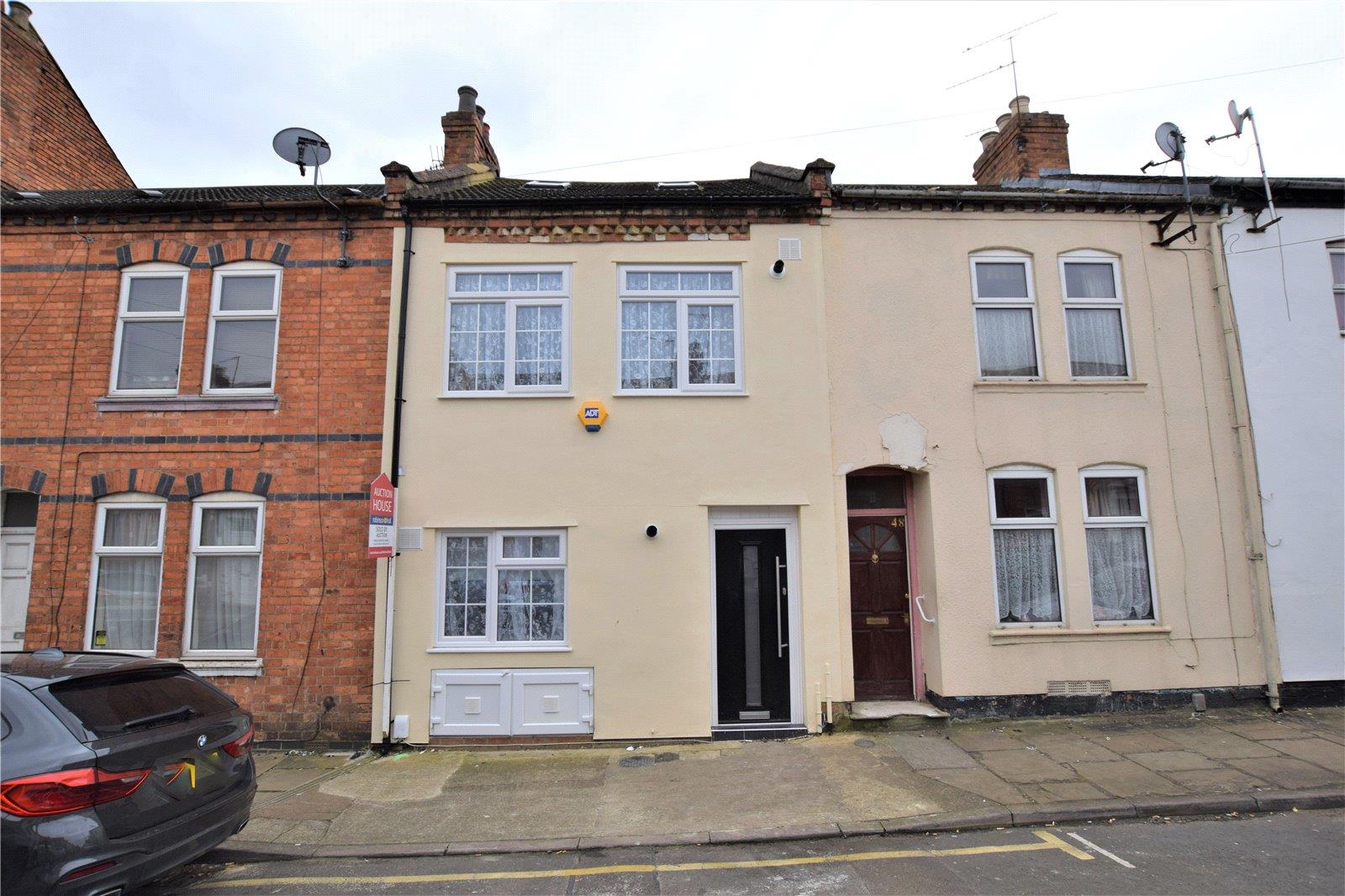 Flat Dunster Street in Northampton
