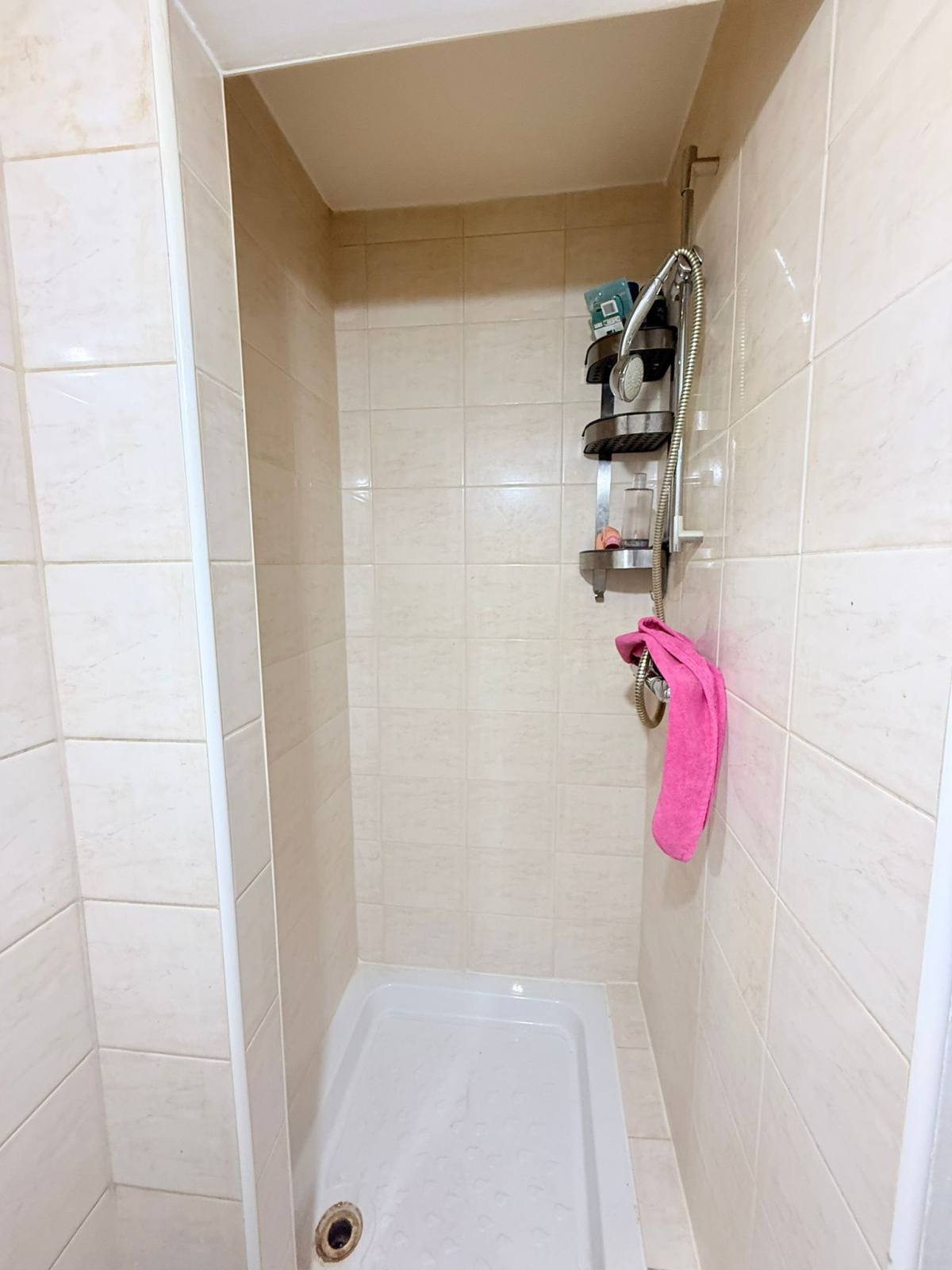 Room Green Lane in Greater London