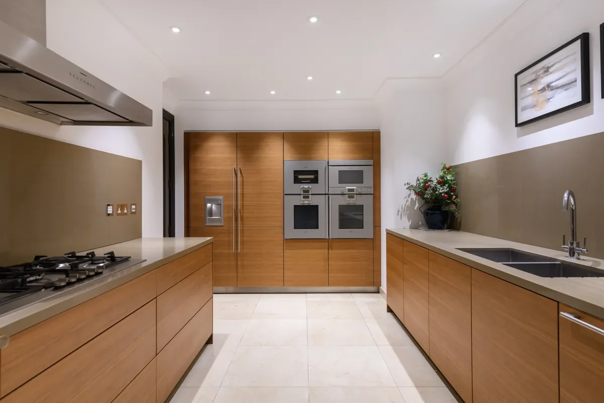 Flat Whitehall in City of Westminster
