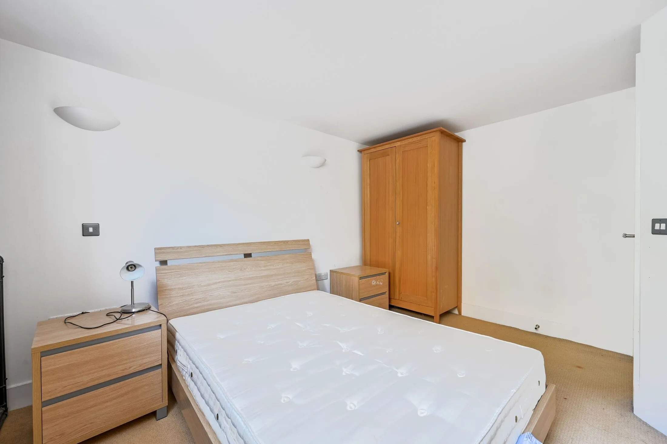 Flat Marlborough Road in Greater London