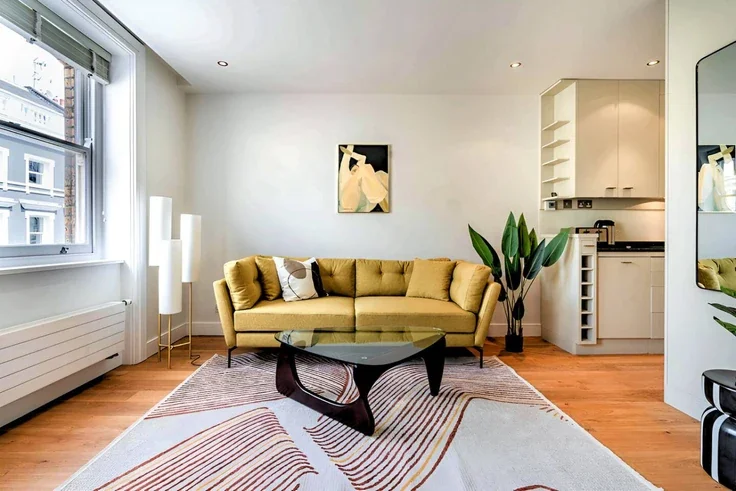Flat Covent Garden in City of Westminster
