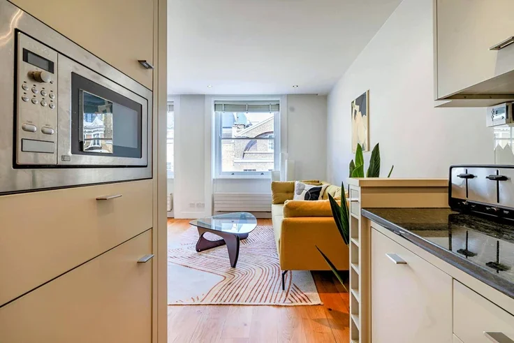 Flat Covent Garden in City of Westminster