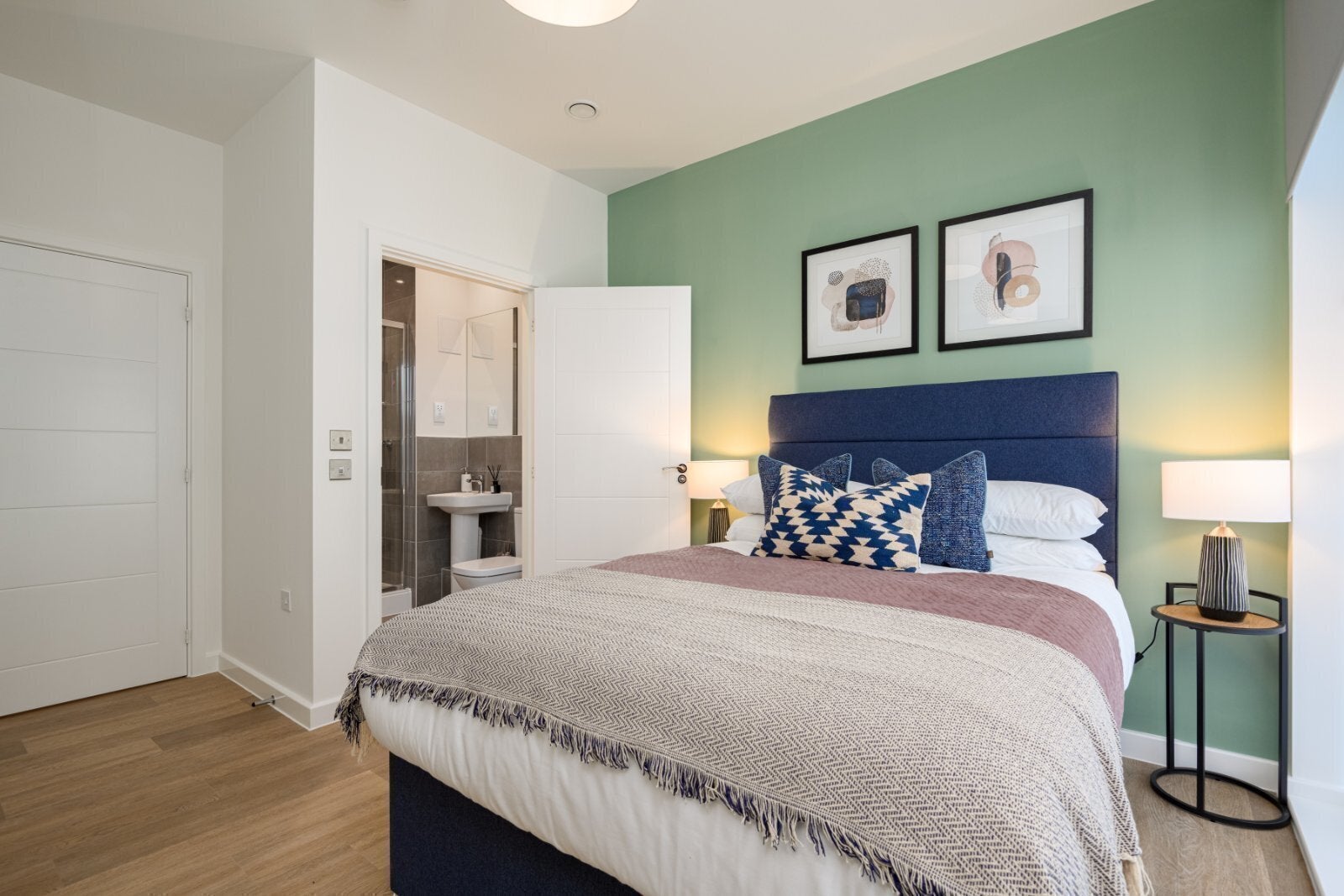 Flat Millers Close in Elmbridge