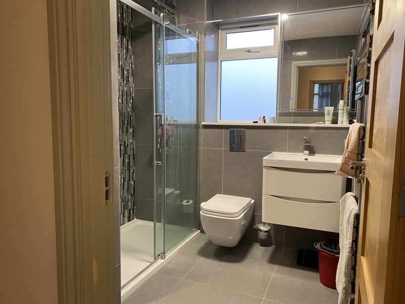 Room Princes Avenue in Greater London