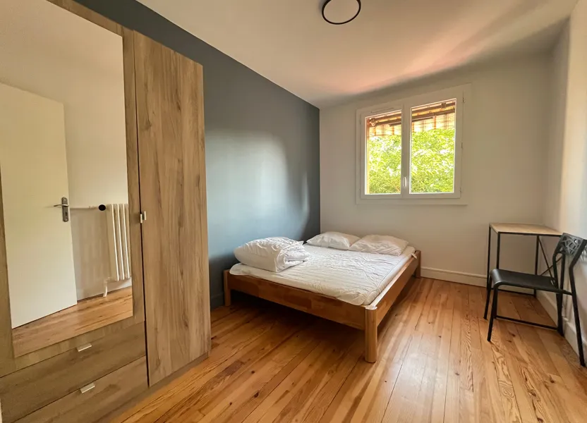 Chambre Avenue des Mazades à Toulouse