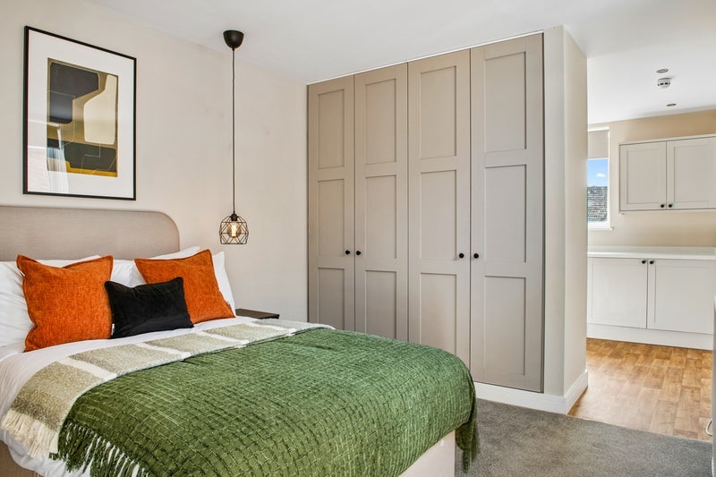 Room Hemlock Avenue in Nottingham
