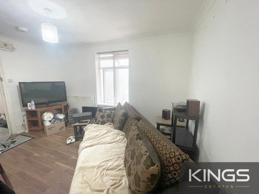 Flat Brintons Terrace in Southampton