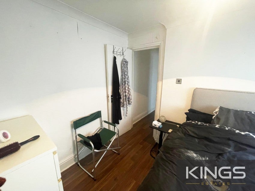 Flat Brintons Terrace in Southampton