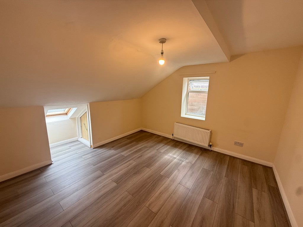House Chase Side in Greater London