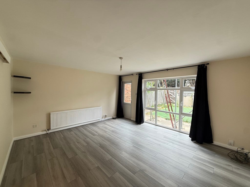 House Chase Side in Greater London