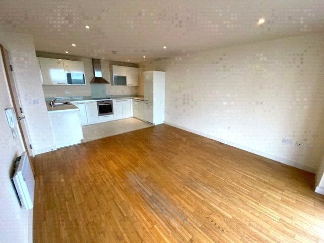 Flat Kelso Place in Manchester