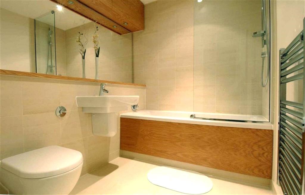 Flat Kelso Place in Manchester