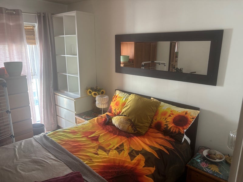 Room Point Pleasant in Greater London
