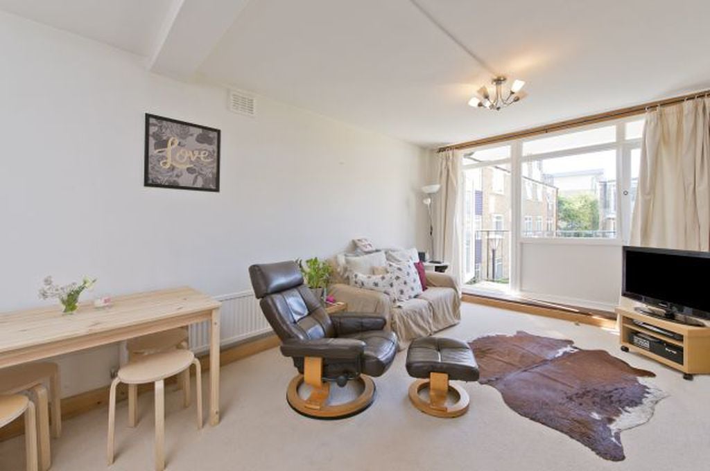 Flat Clapham Common in Arun