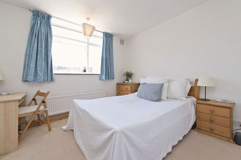 Flat Clapham Common in Arun