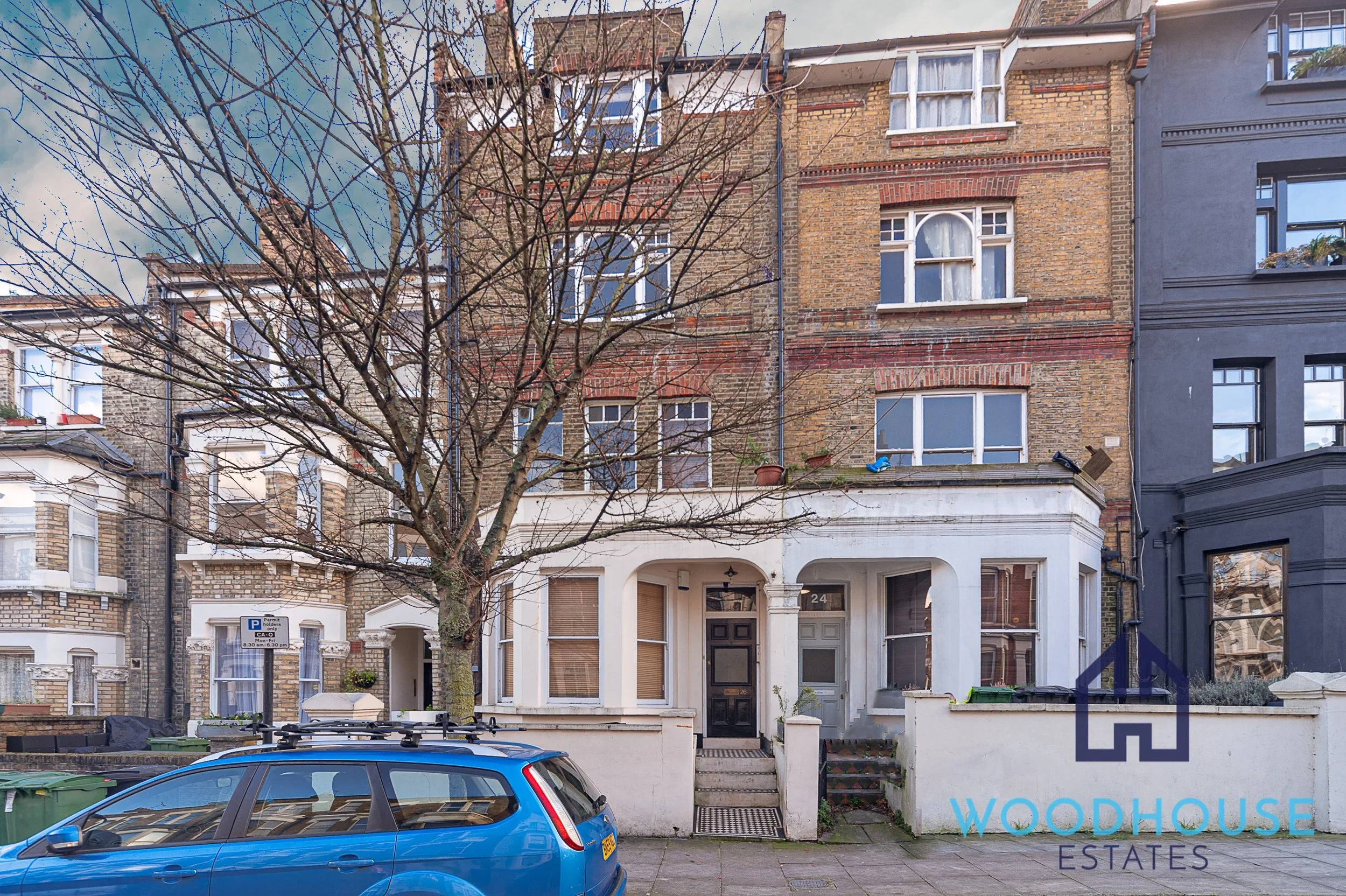 Flat Gascony Avenue in Greater London