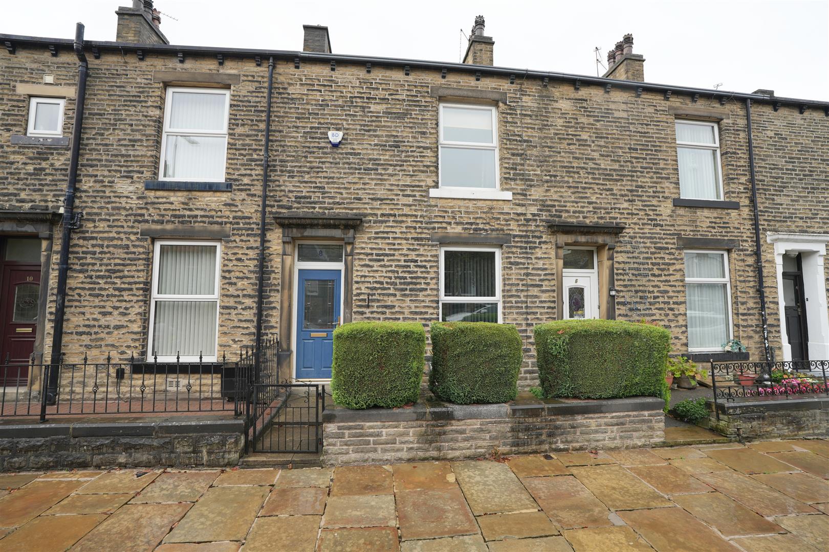 House Abbey Walk in Calderdale