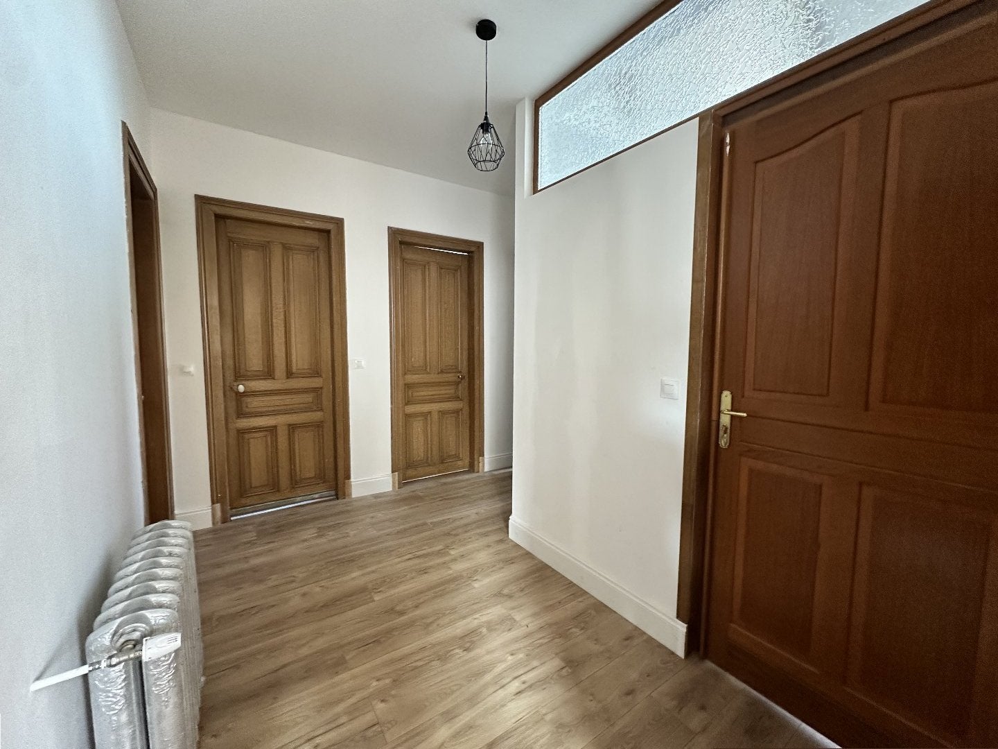 Appartement Place Irène Carlier à Vertain