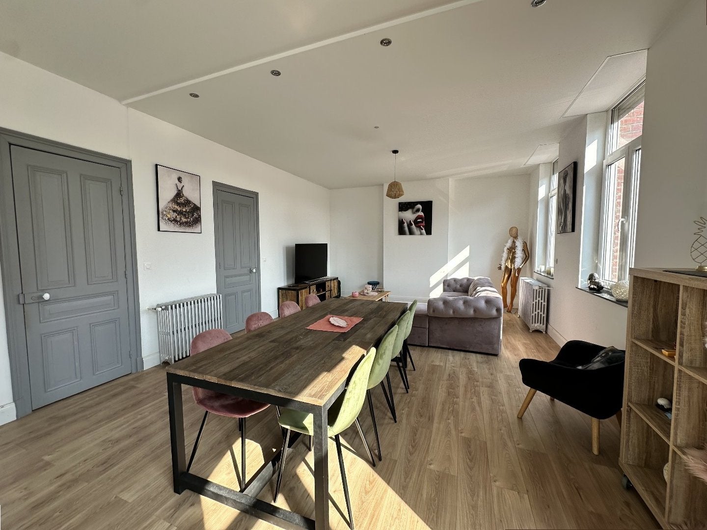 Appartement Place Irène Carlier à Vertain
