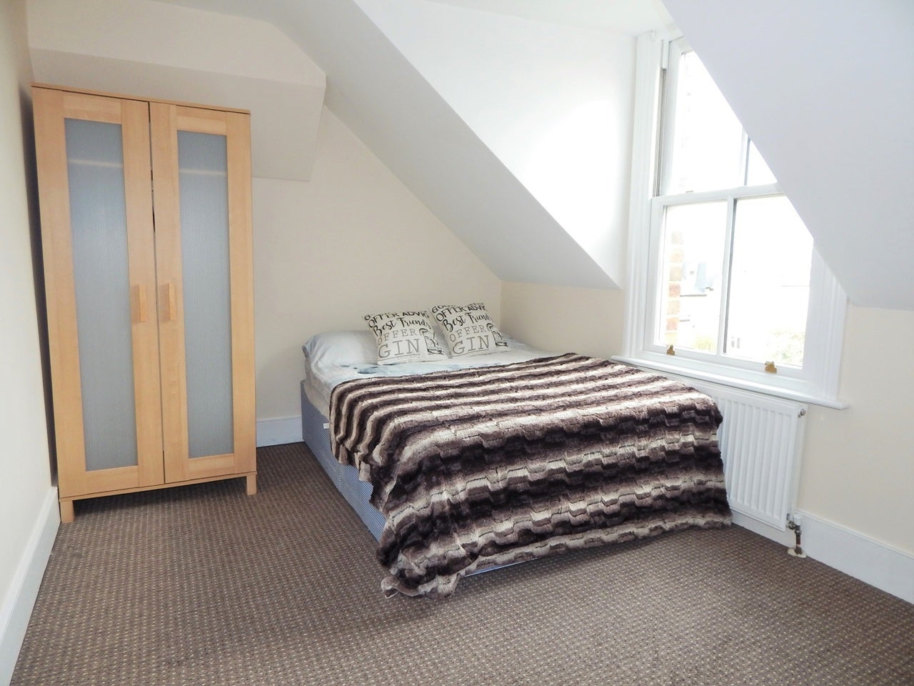 Flat Merton Road in Greater London
