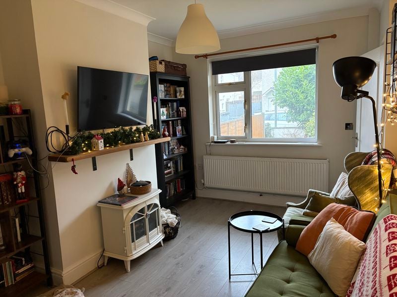House Evans Close in Greater London