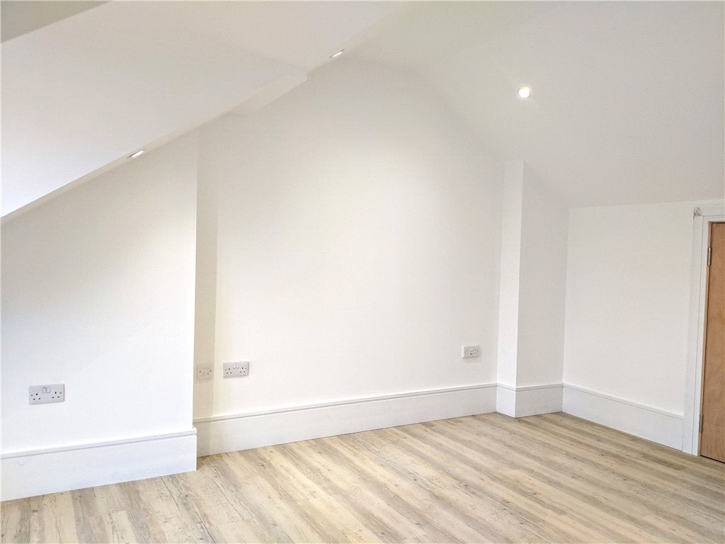 Room Clyde Road in Greater London