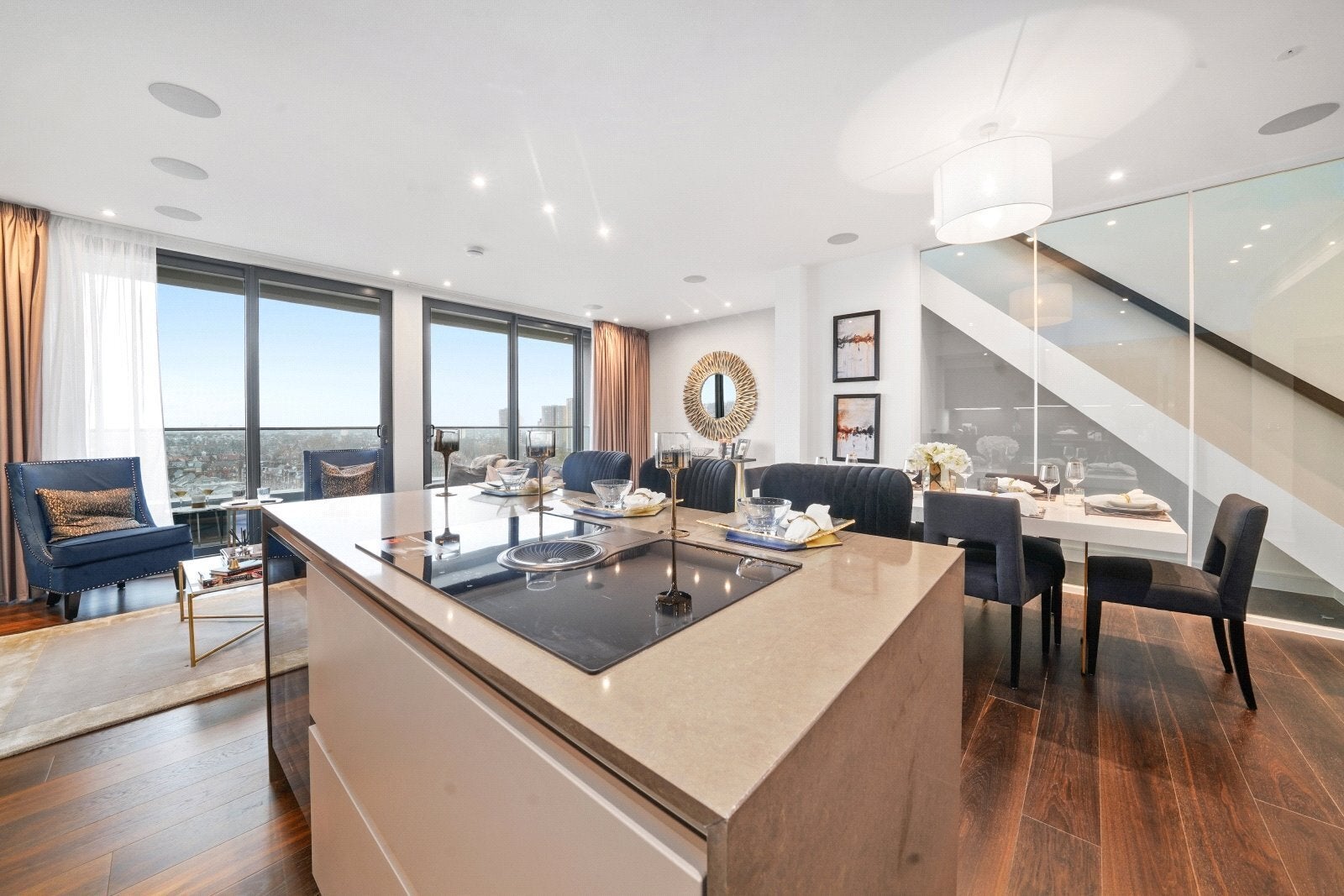 Flat Finchley Road in Greater London