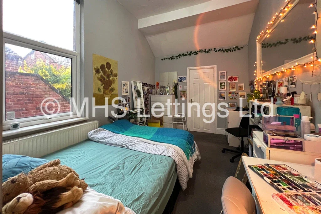 Room Hanover Square in Leeds