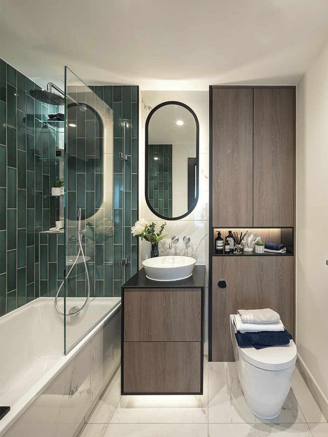 Flat Eden Grove in Greater London